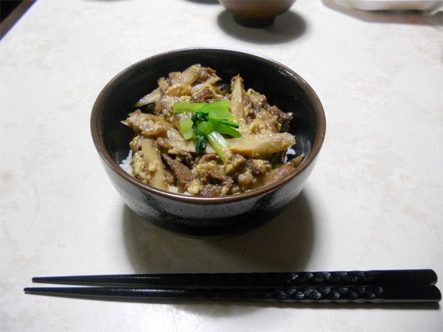 牛肉の柳川丼